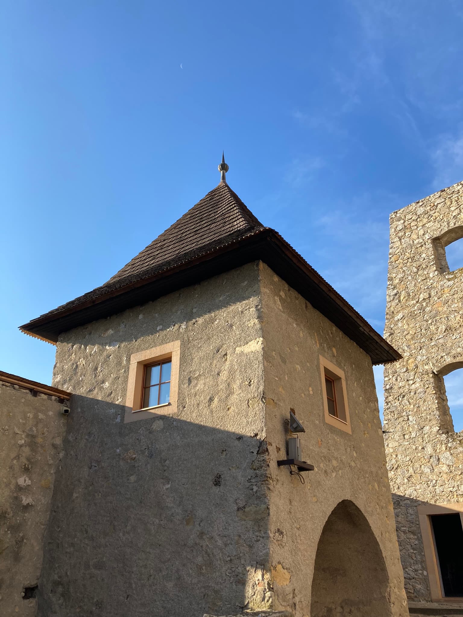 Trenčiansky hrad - 5. brána, letná veža
