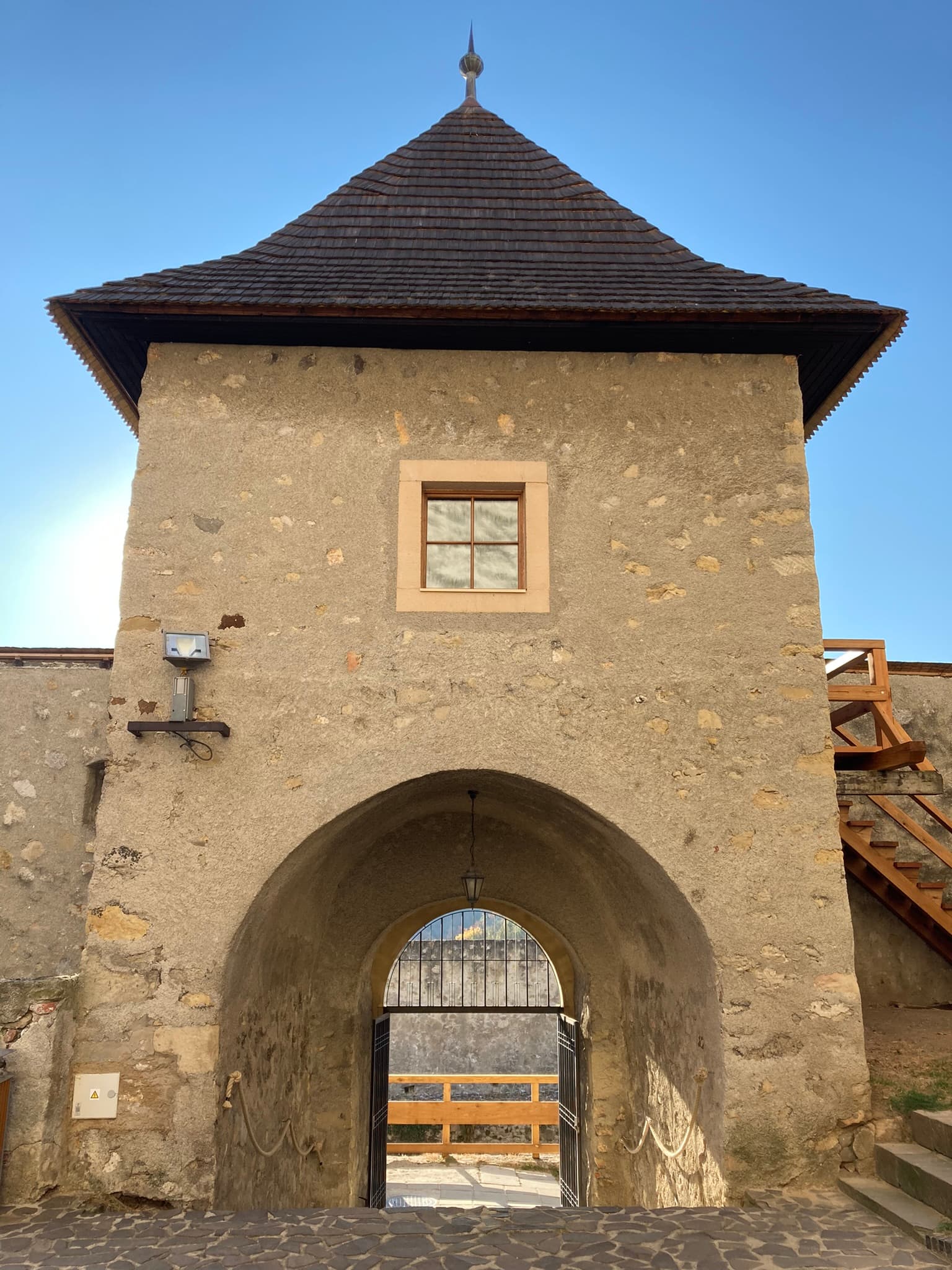 Trenčiansky hrad - 5. brána, letná veža 6