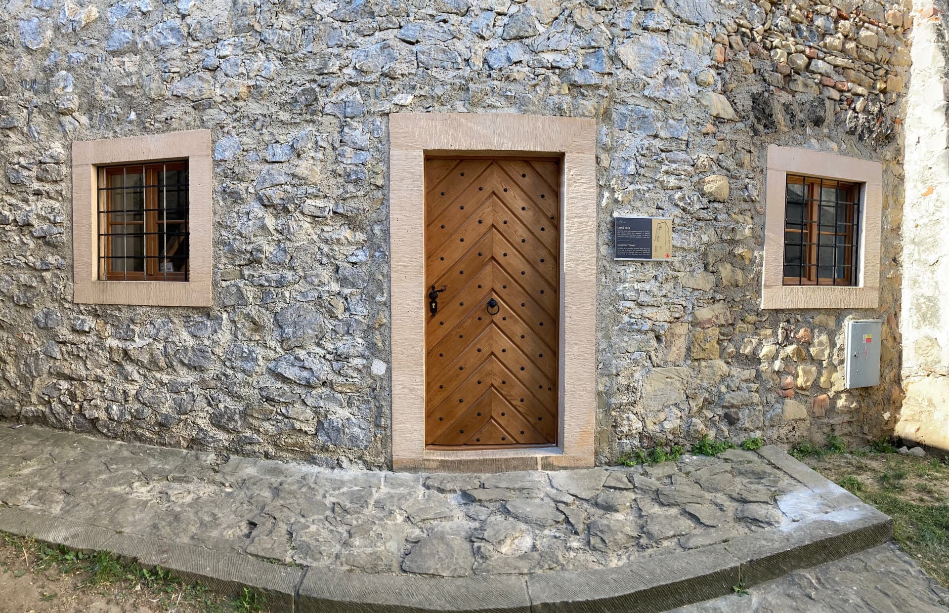 Trenčiansky hrad - 5. brána, letná veža 26